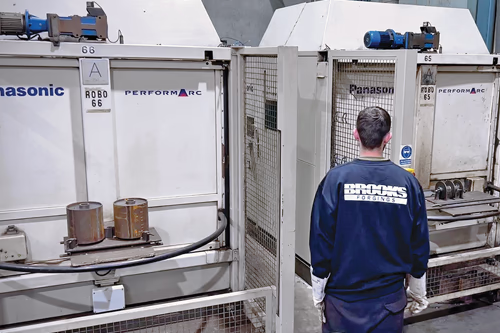 robot welding service at brooks forgings