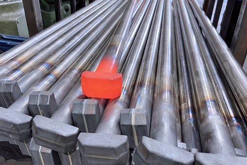 hot forged stainless steel DIN 261 hammerhead t-bolts at Brooks Forgings