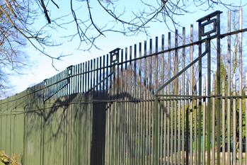 priory hall park dudley forged fencing pickets